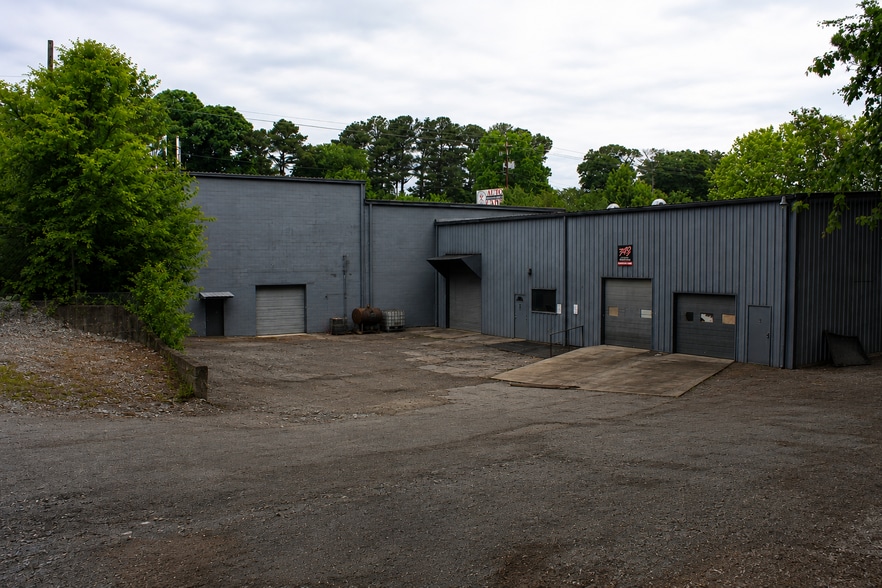 More Photos Of 6662 Buford Hwy, Atlanta Auto Dealership For Lease