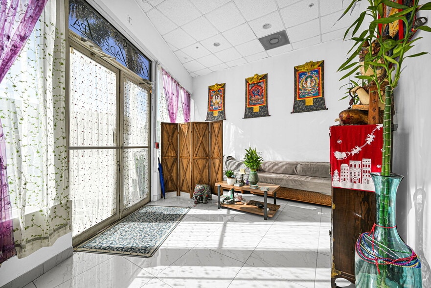 More Photos Of 2301 Wilton Dr, Wilton Manors Apartments For Sale