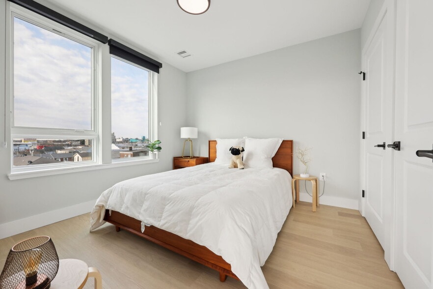 More Photos Of 64-68 Emmet St, Newark Apartments For Lease