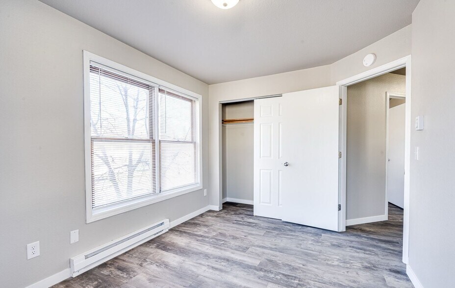 More Photos Of 825-835 Wisconsin St, Oshkosh Apartments For Sale