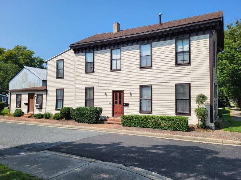 More Photos Of 416 Goldsborough St, Easton General Retail For Sale