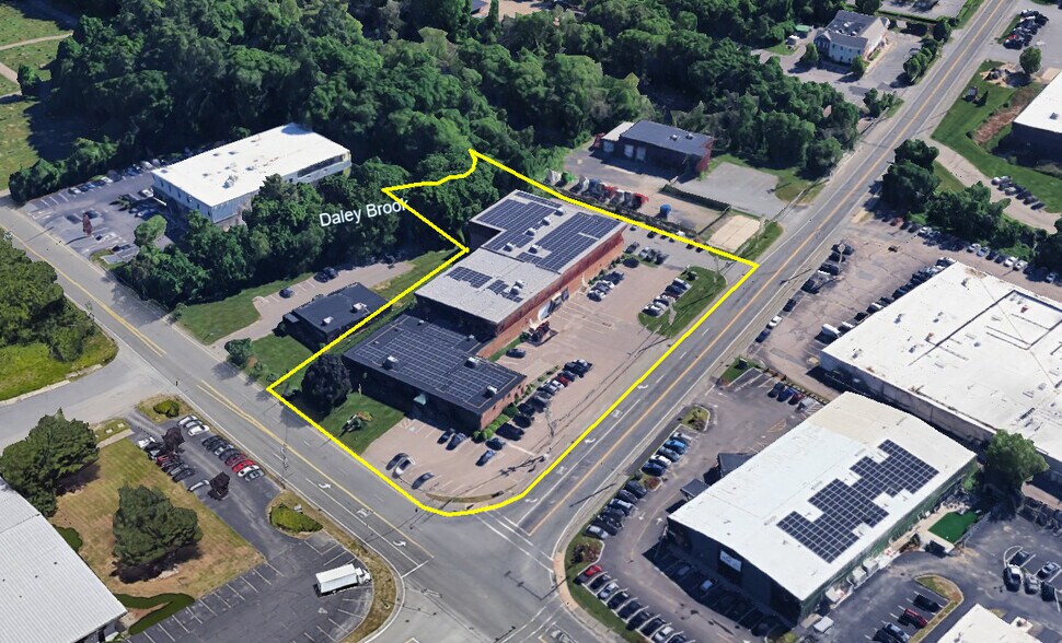 Primary Photo Of 1034 Pearl St, Brockton Warehouse For Lease