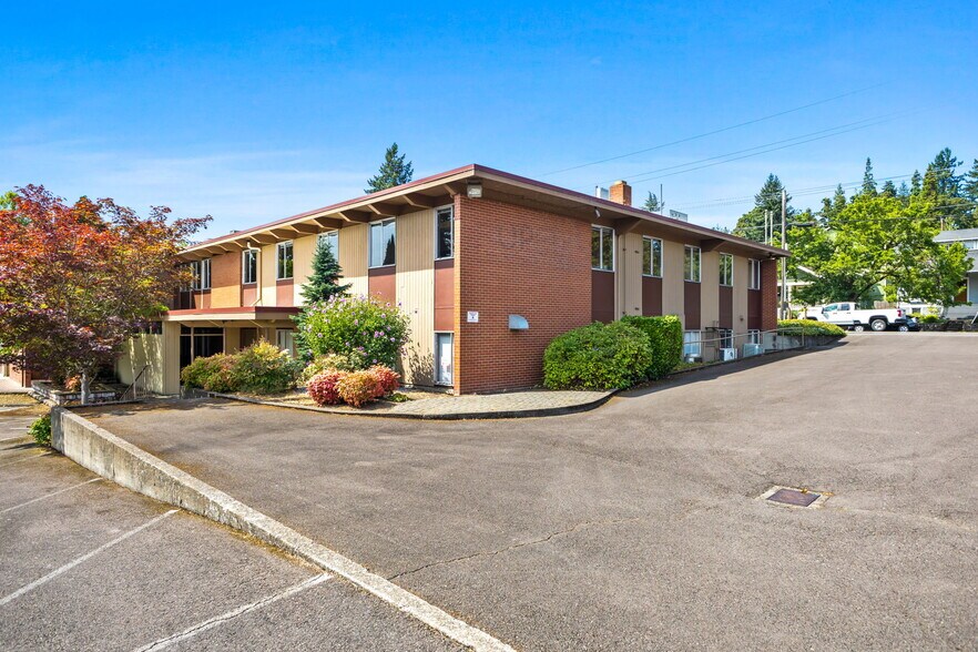 More Photos Of 1730 Commercial St SE, Salem Office For Sale