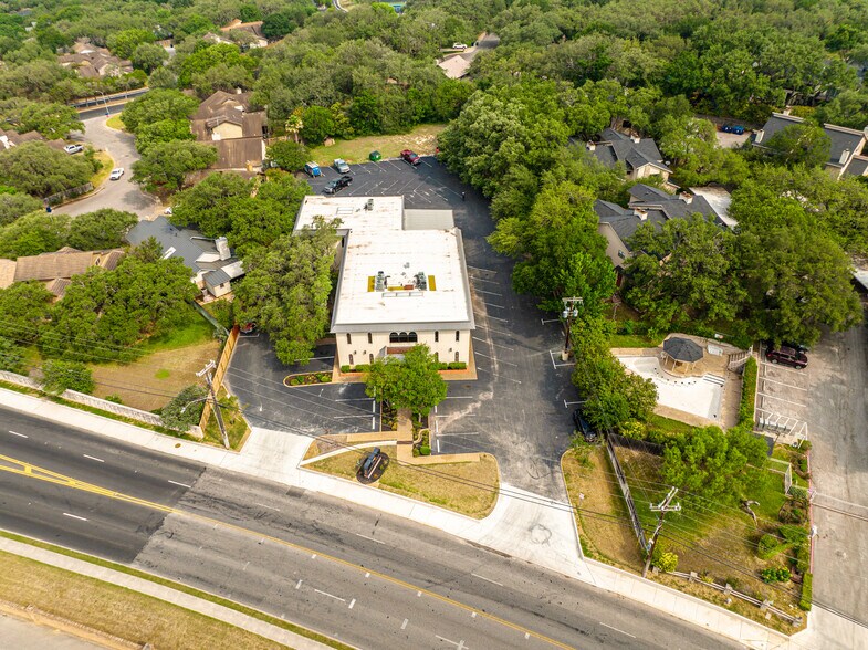 More Photos Of 975 W Bitters Rd, San Antonio Office For Lease