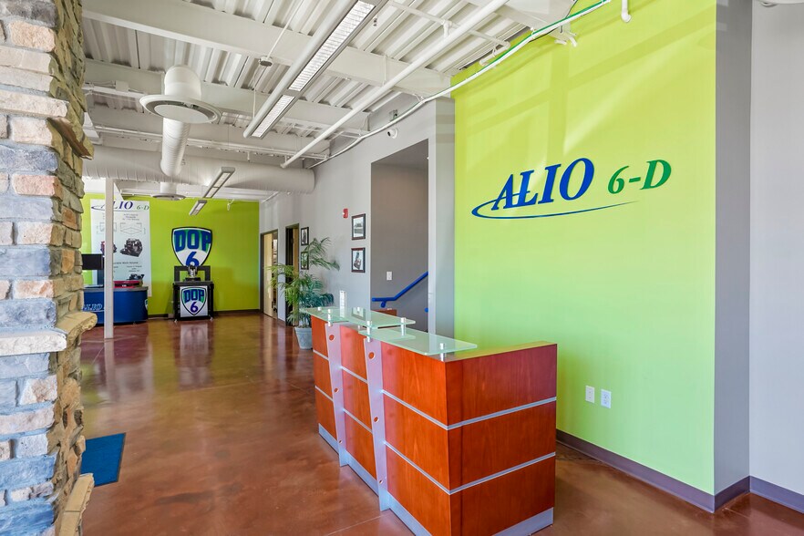 More Photos Of 5335 Xenon St, Arvada Warehouse For Sale