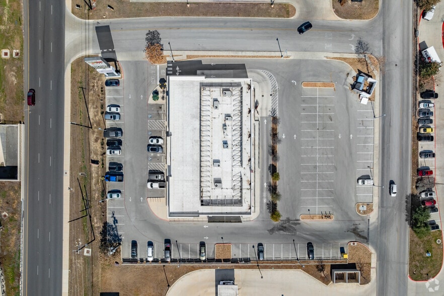 More Photos Of 21918 US 281, San Antonio Freestanding For Lease