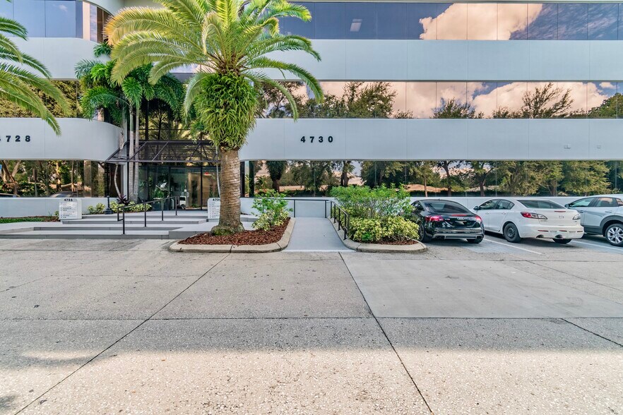 More Photos Of 4726 N Habana Ave, Tampa Medical For Lease