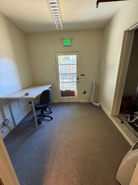 More Photos Of 637 Main St, Half Moon Bay Office For Lease