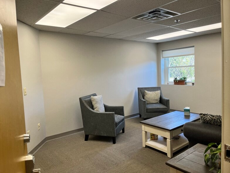 More Photos Of 443 Main St, Biddeford Flex For Lease