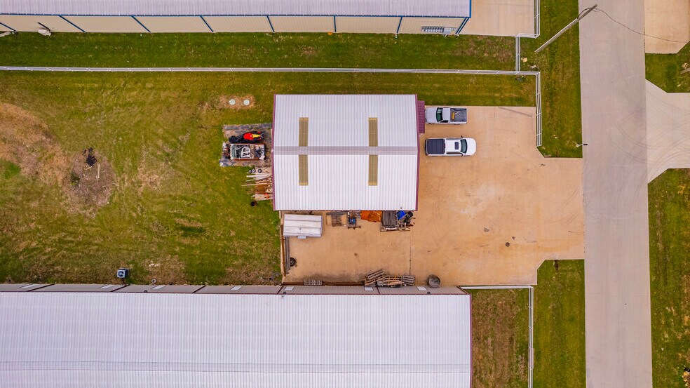 More Photos Of 113 METROTEX, Haslet Unknown For Lease