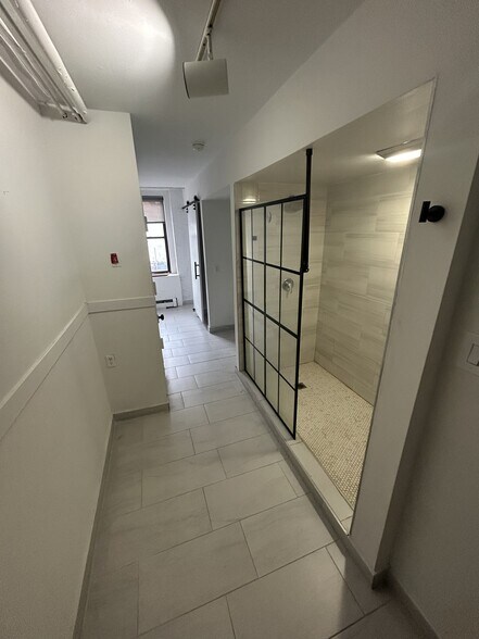 More Photos Of 139 Mamaroneck Ave, Mamaroneck Storefront Retail Residential For Lease