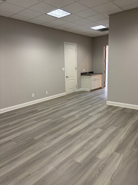 More Photos Of 16722 Hale Ave, Irvine Warehouse For Lease