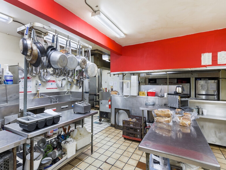 More Photos Of 685 US Highway 1, Vero Beach Restaurant For Sale