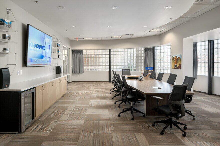 More Photos Of 6135 N 7th St, Phoenix Office For Lease