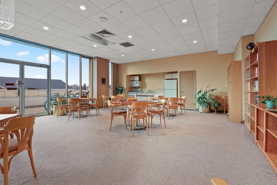More Photos Of 28 Allegheny Ave, Towson Apartments For Sale