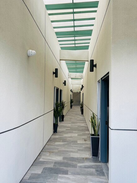 More Photos Of 550 W Garvey Ave, Monterey Park General Retail For Lease