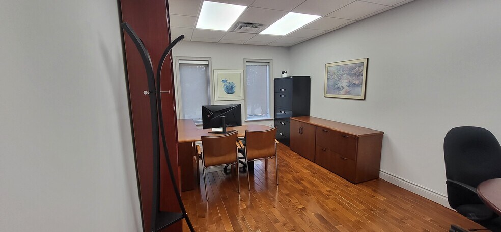 More Photos Of 30 Wertheim Ct, Richmond Hill Office Residential For Lease