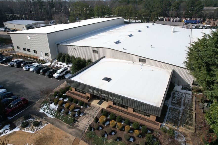 More Photos Of 2470-2480 Industrial Park Blvd, Cumming Warehouse For Sale