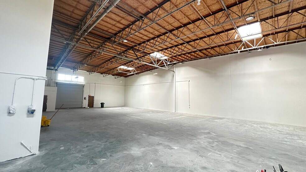 More Photos Of 41145 Raintree Ct, Murrieta Warehouse For Lease