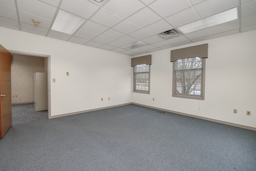 More Photos Of 3900 Mechanicsville Rd, Doylestown Medical For Sale