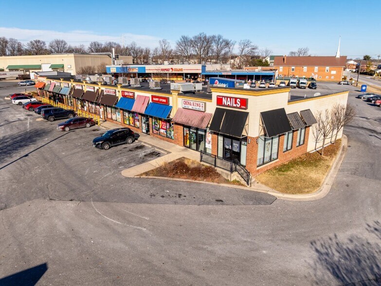 More Photos Of 901-915 Middle River Rd, Baltimore Freestanding For Lease