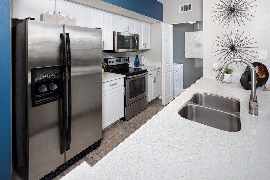 More Photos Of 3880 W Broward Blvd, Fort Lauderdale Apartments For Lease