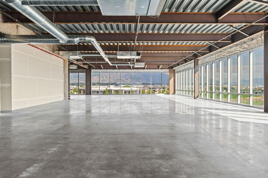 More Photos Of 1333 S Valley Grove Way, Pleasant Grove Office For Lease