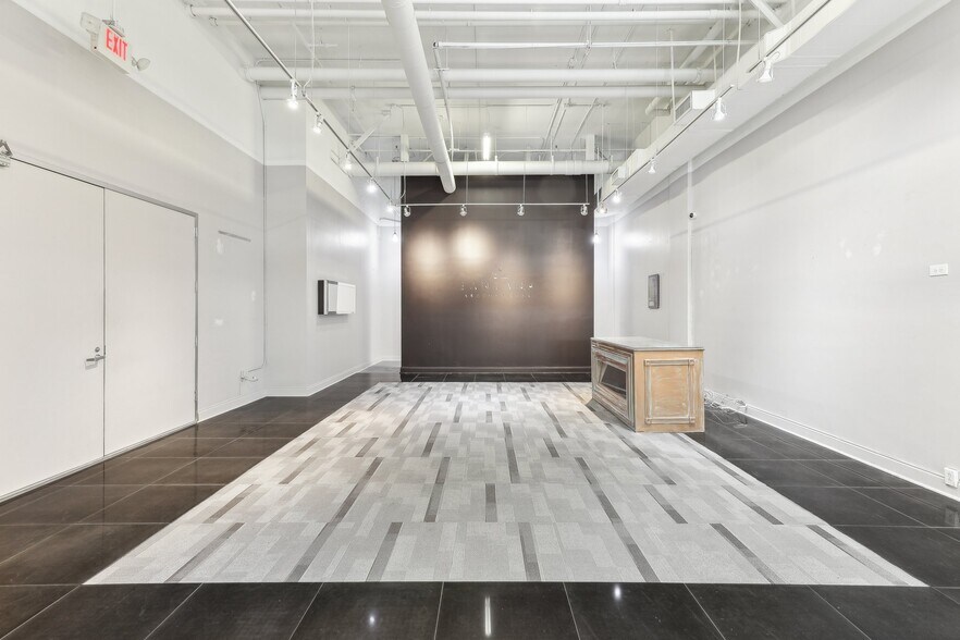 More Photos Of 135 San Lorenzo Ave, Coral Gables Office For Lease