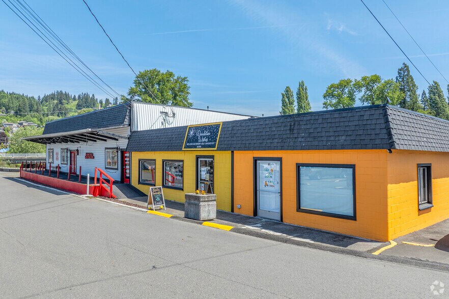 More Photos Of 97 SE Conyers St, Clatskanie General Retail For Sale