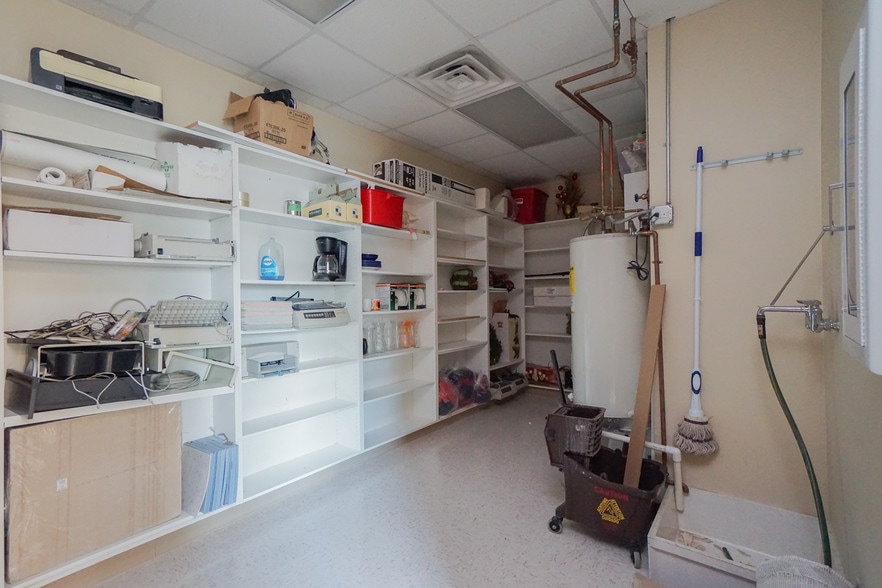More Photos Of 100 Perpetual Sq, Anderson Medical For Lease