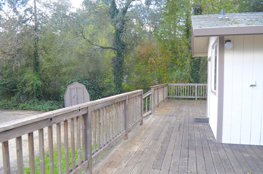 More Photos Of 5800 Valley Dr, Felton Apartments For Sale