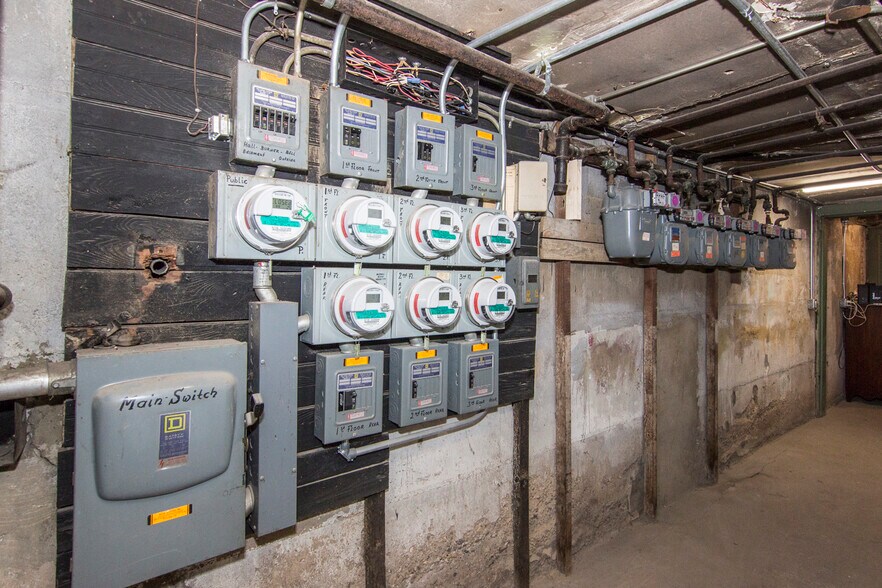 More Photos Of 4516 48th St, Woodside Apartments For Sale