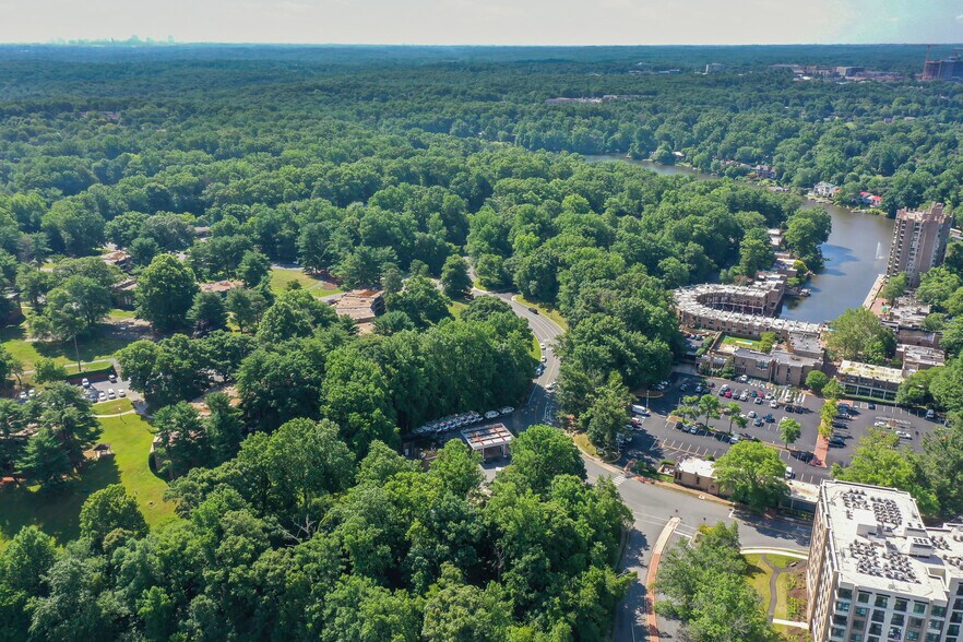 More Photos Of 11410 N Shore Dr, Reston Service Station For Sale