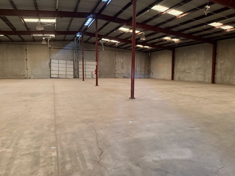 More Photos Of 1120 Produce Rd, Hidalgo Warehouse For Lease