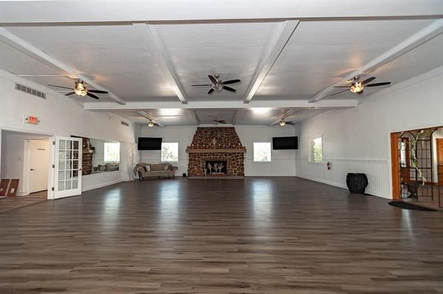 More Photos Of 1301 W 8th St, Junction City Golf Course Driving Range For Sale