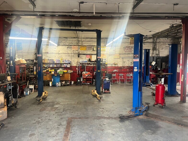 More Photos Of 4201 Glenwood Rd, Brooklyn Service For Sale