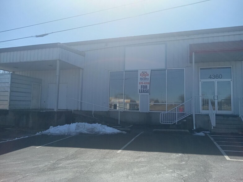 More Photos Of 4360 S Highway 27, Somerset Storefront For Lease
