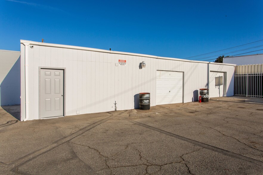 More Photos Of 22414 13th St, Newhall Contractor Storage Yard For Lease