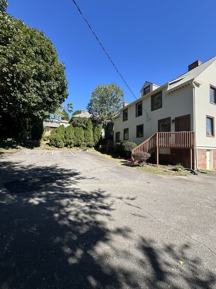 More Photos Of 93 Church St, Asheville Office For Lease
