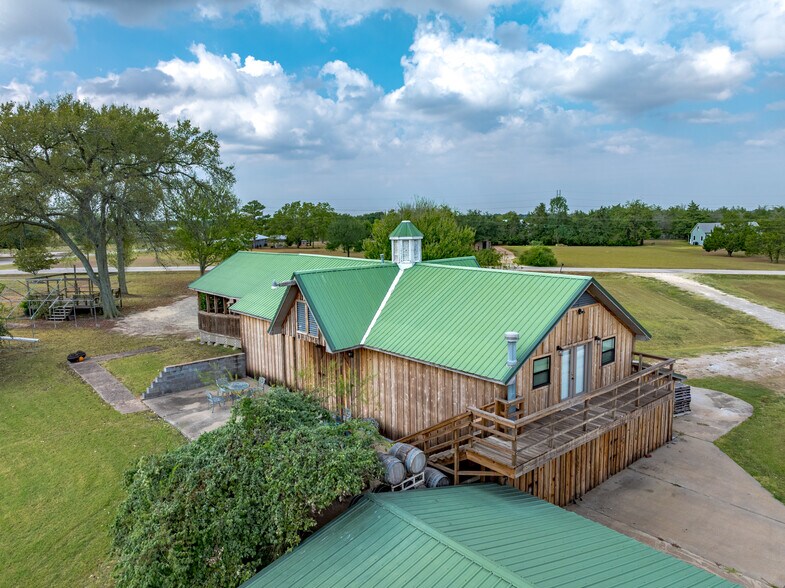 More Photos Of 1441 Salem Rd, Brenham Specialty For Sale