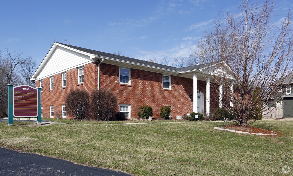 More Photos Of 4040 S Meridian St, Indianapolis Office For Lease