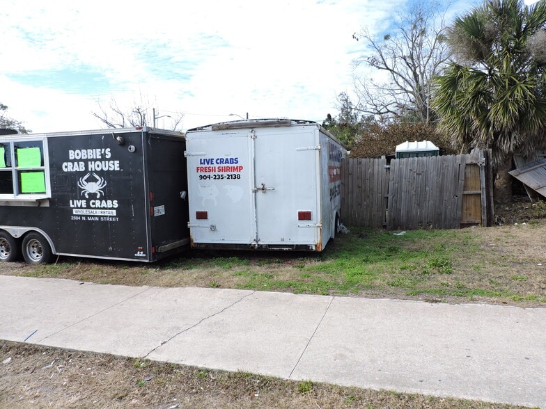More Photos Of 2504 Main St, Jacksonville Freestanding For Sale