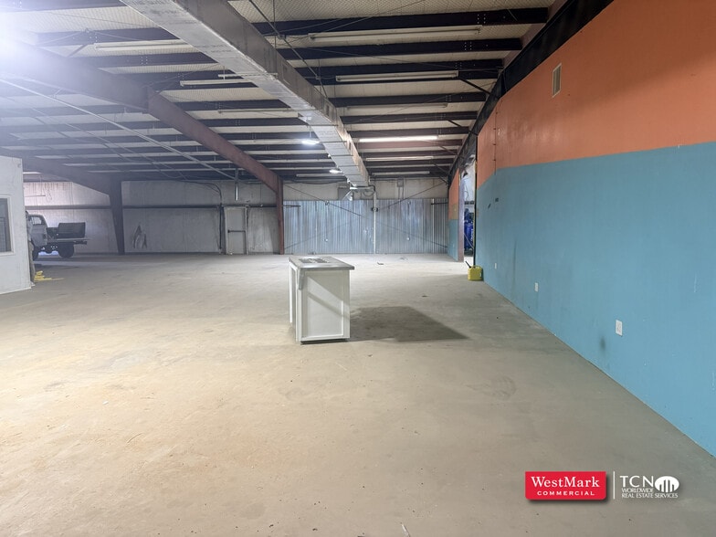 More Photos Of 3701 N Frankford Ave, Lubbock Industrial For Sale