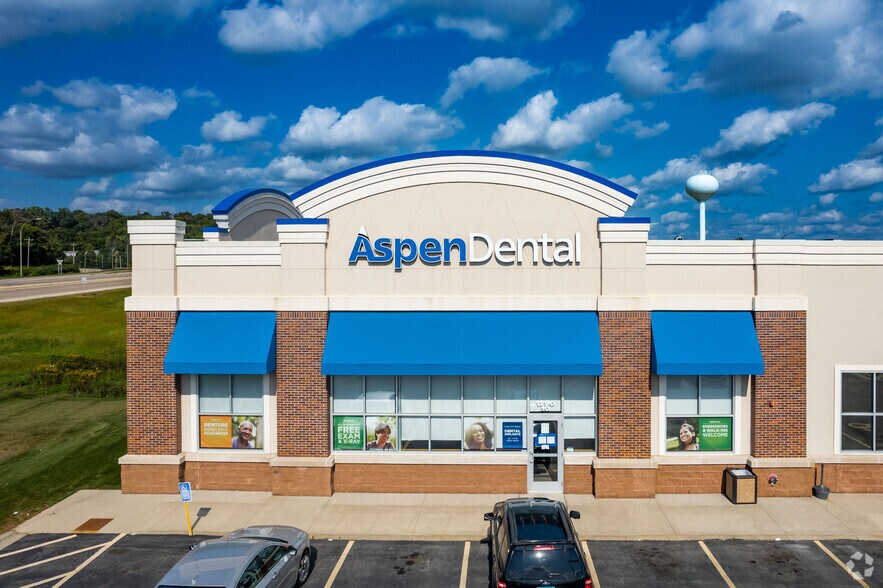 More Photos Of 1290-1300 Salem Rd SW, Rochester General Retail For Lease