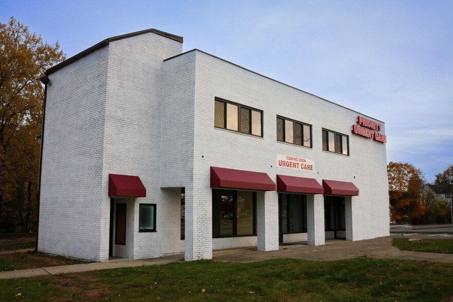 Primary Photo Of 365 Hemingway Ave, East Haven Medical For Lease