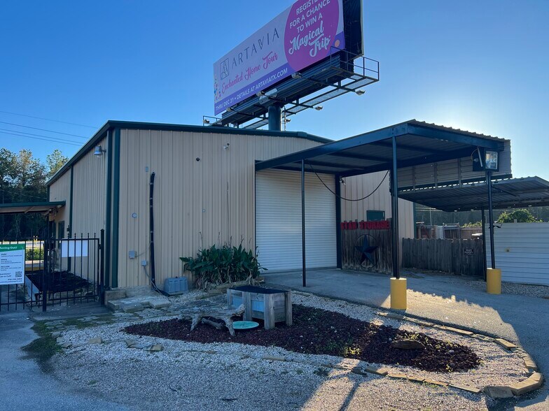 More Photos Of 17111 Highway 242, Conroe Self Storage For Lease