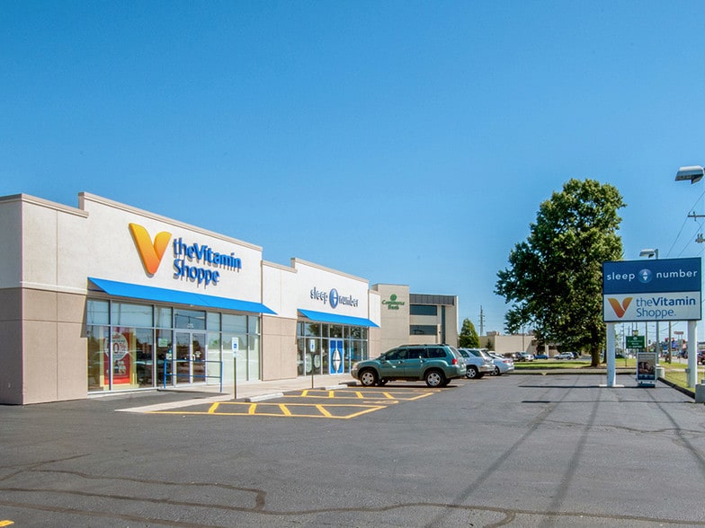 More Photos Of 1315 E Battlefield St, Springfield Freestanding For Lease