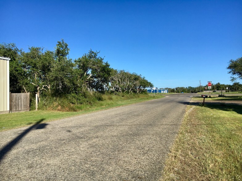More Photos Of 1901-1939 SH 35 Bypass St, Rockport Land For Sale