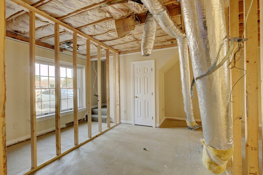 More Photos Of 7188-7196 Chapman Dr, Hayes Office For Sale