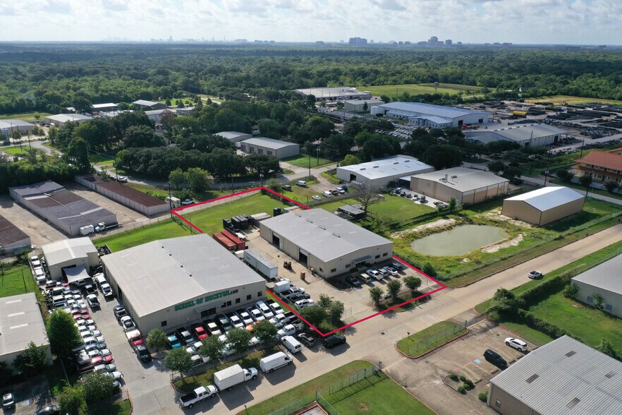 More Photos Of 3402 Bacor Rd, Houston Warehouse For Lease
